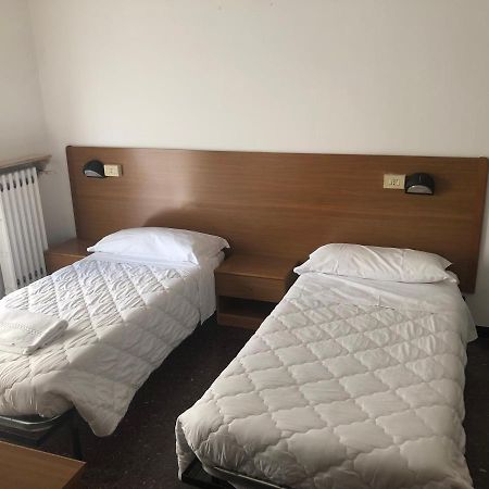 Hotel Miramare Savona Kültér fotó