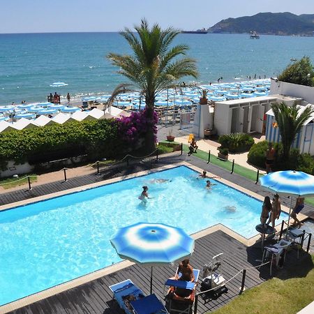 Hotel Miramare Savona Kültér fotó