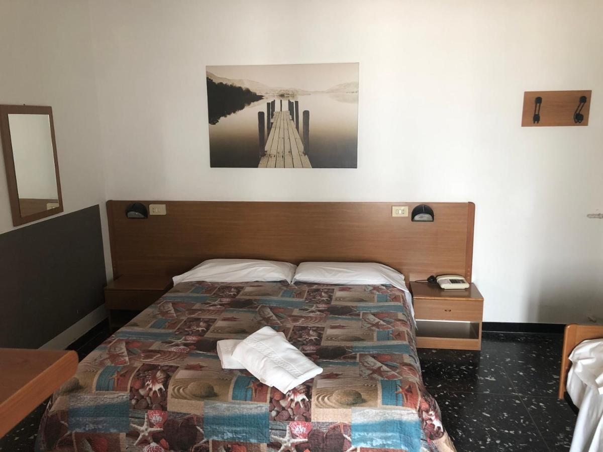 Hotel Miramare Savona Kültér fotó