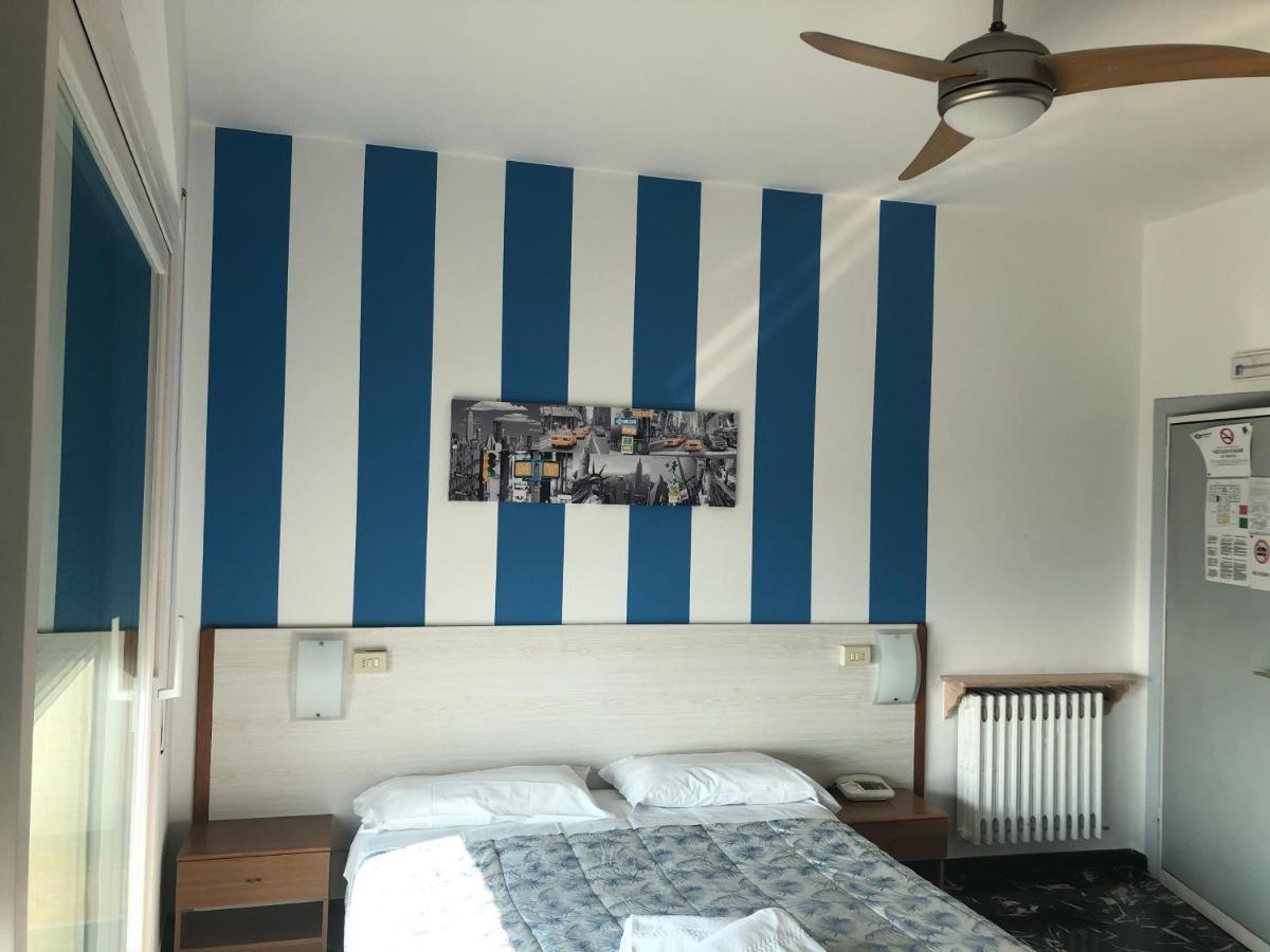 Hotel Miramare Savona Kültér fotó