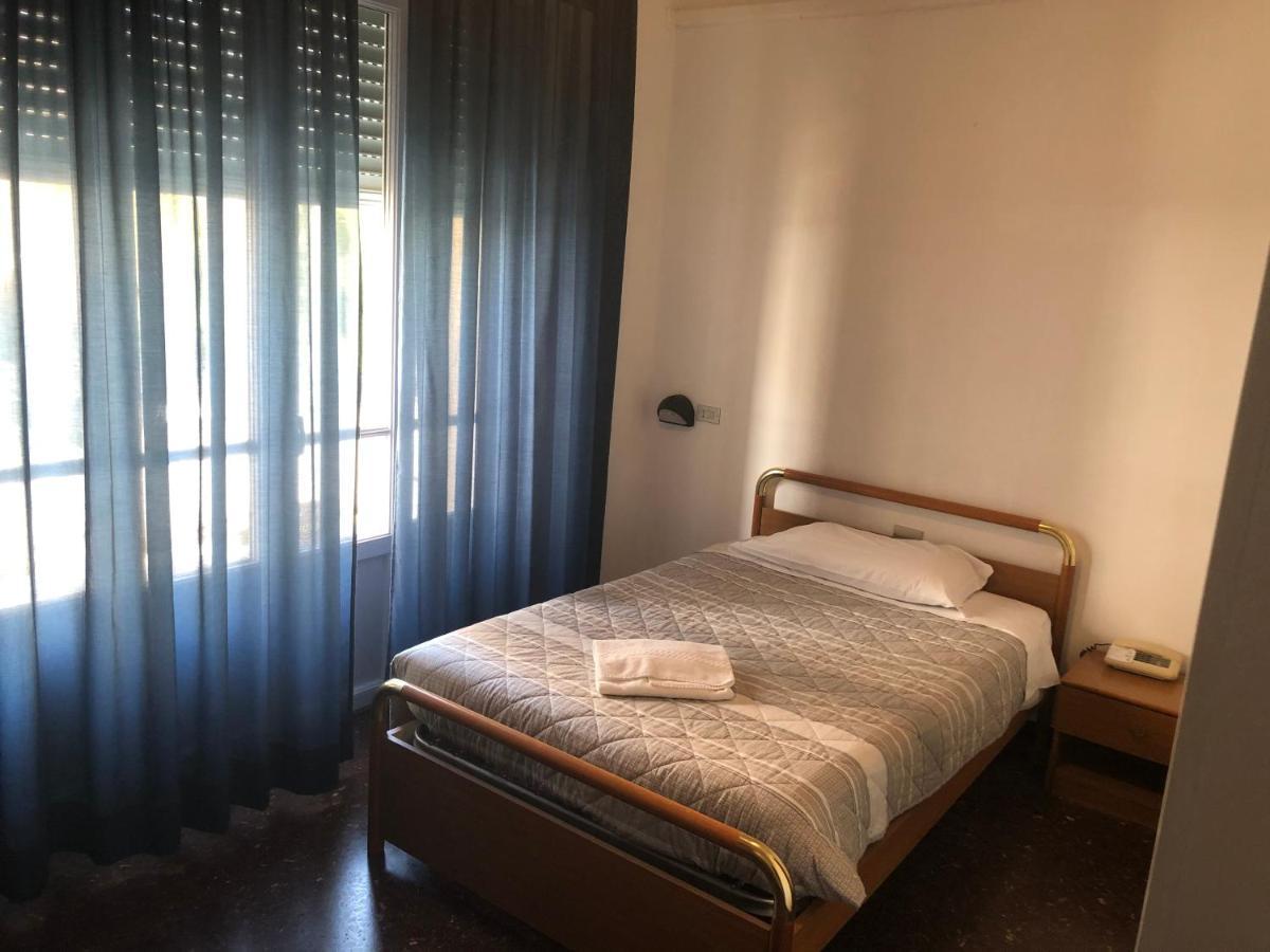 Hotel Miramare Savona Kültér fotó
