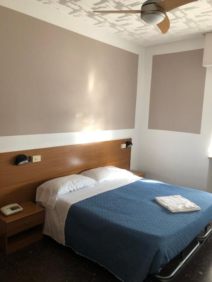 Hotel Miramare Savona Kültér fotó