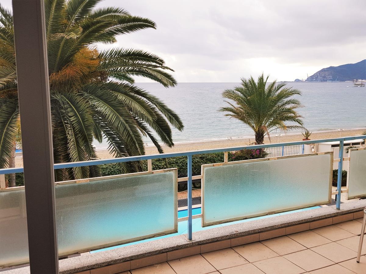 Hotel Miramare Savona Kültér fotó