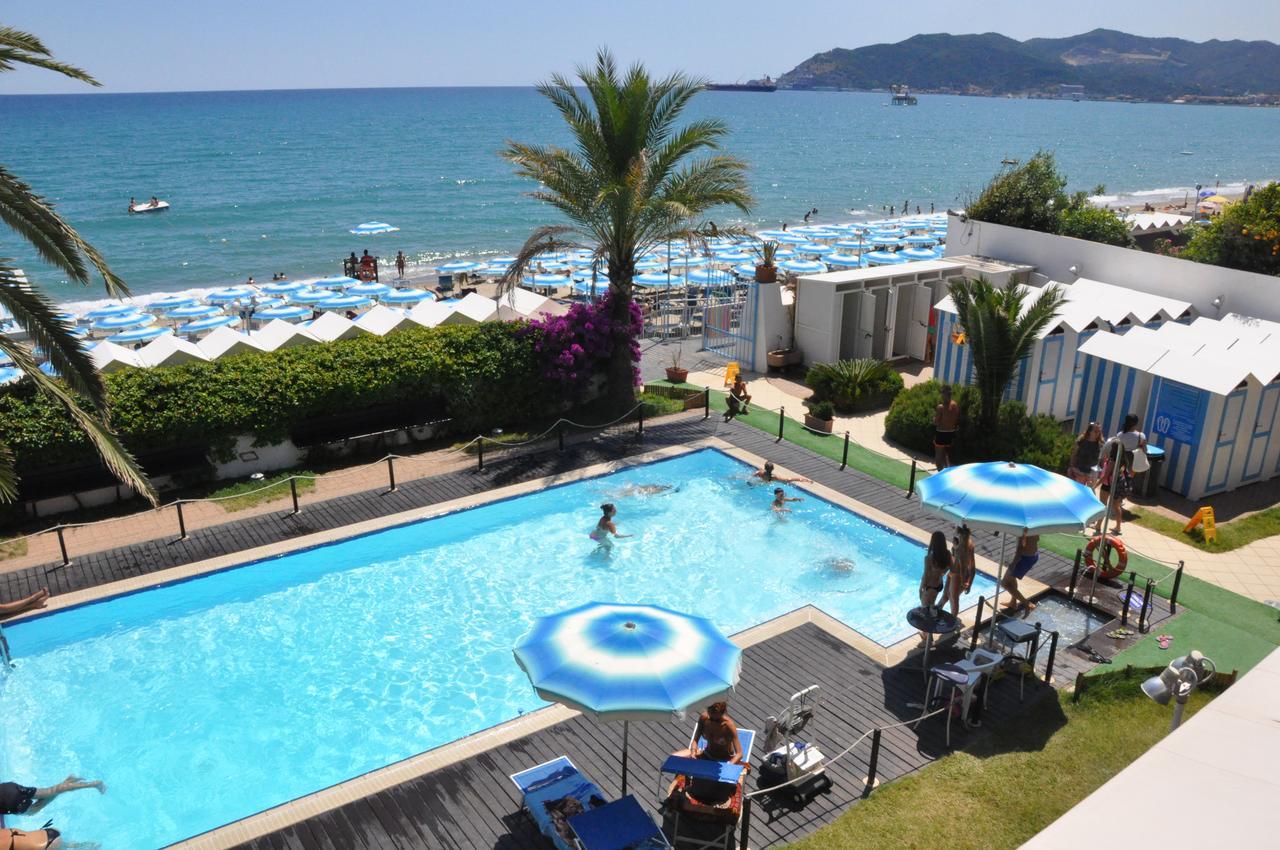 Hotel Miramare Savona Kültér fotó